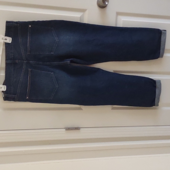 High rise mom jean,SIZE 15. - Picture 3 of 4